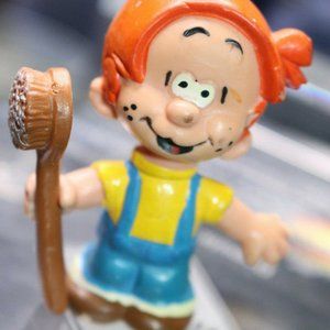 Boule & Bill - Schleich PVC figure - Boule with brown large brush Roba W.Germany